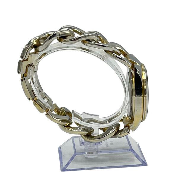 Fashion Analog Chain Watch in Stainless Steel and Black - Picture 5 of 6